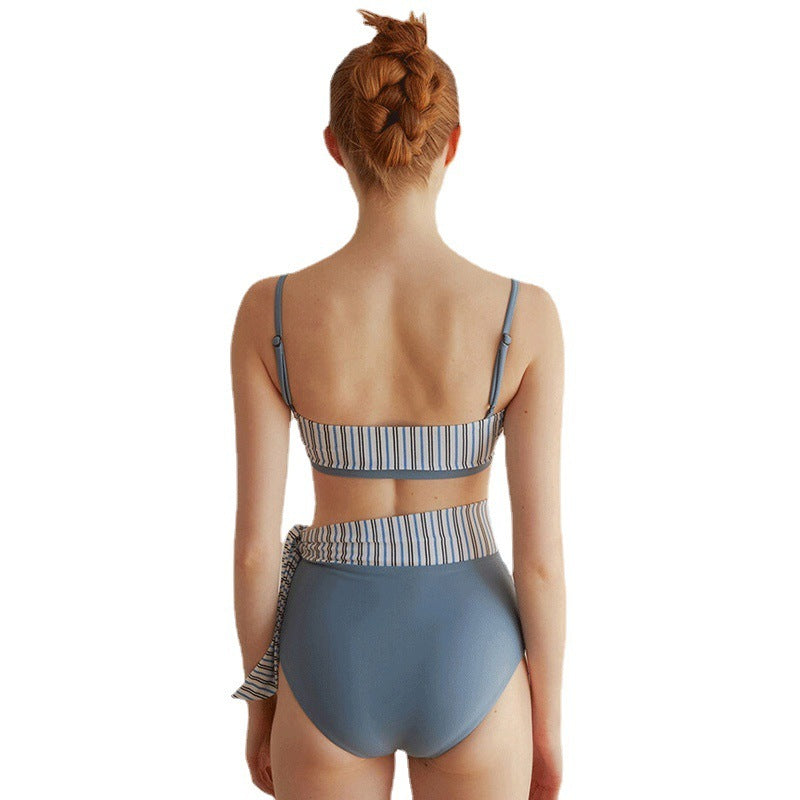 High-Waist Split Swimsuit – Contrast Color & Striped Design