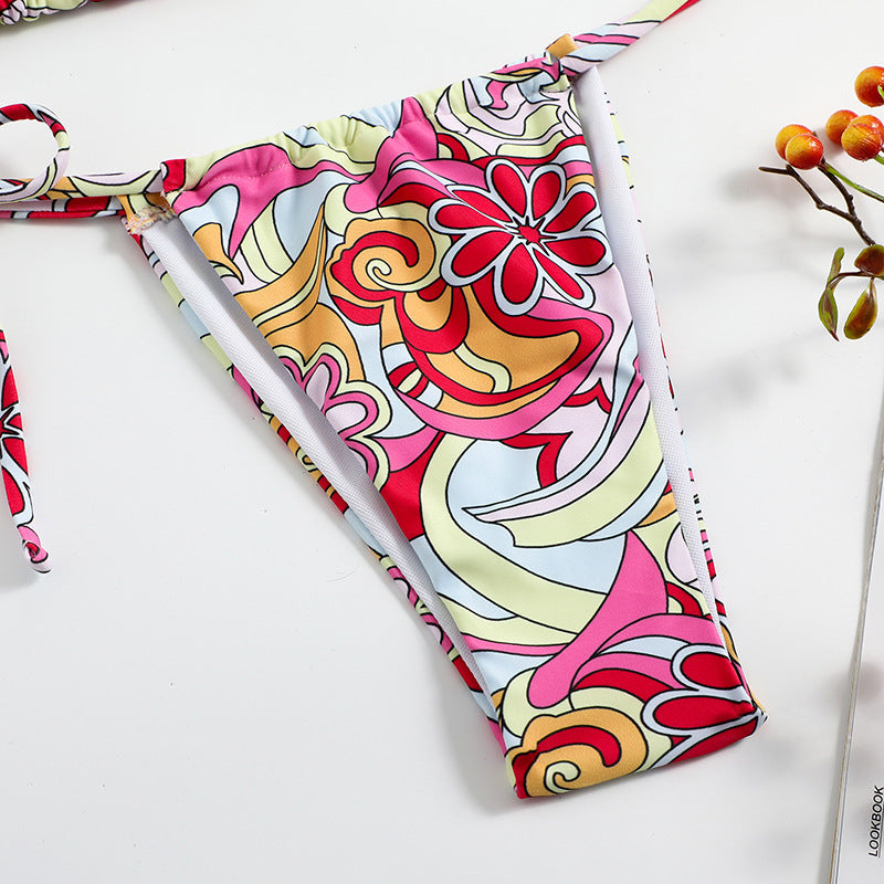 New Hanging Neck Swimsuit